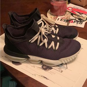 lebron 16 low, black and white